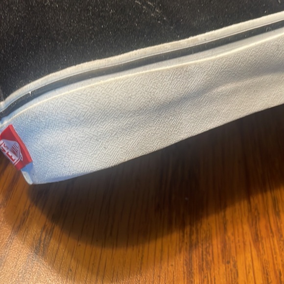 Vans chukka boot shoes in black/white, men’s 4.5, women’s six. New with box. - Picture 11 of 11